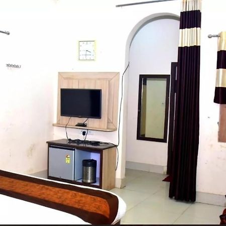 Hotel Soni International Khalilabad Zewnętrze zdjęcie