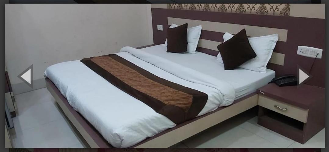 Hotel Soni International Khalilabad Zewnętrze zdjęcie