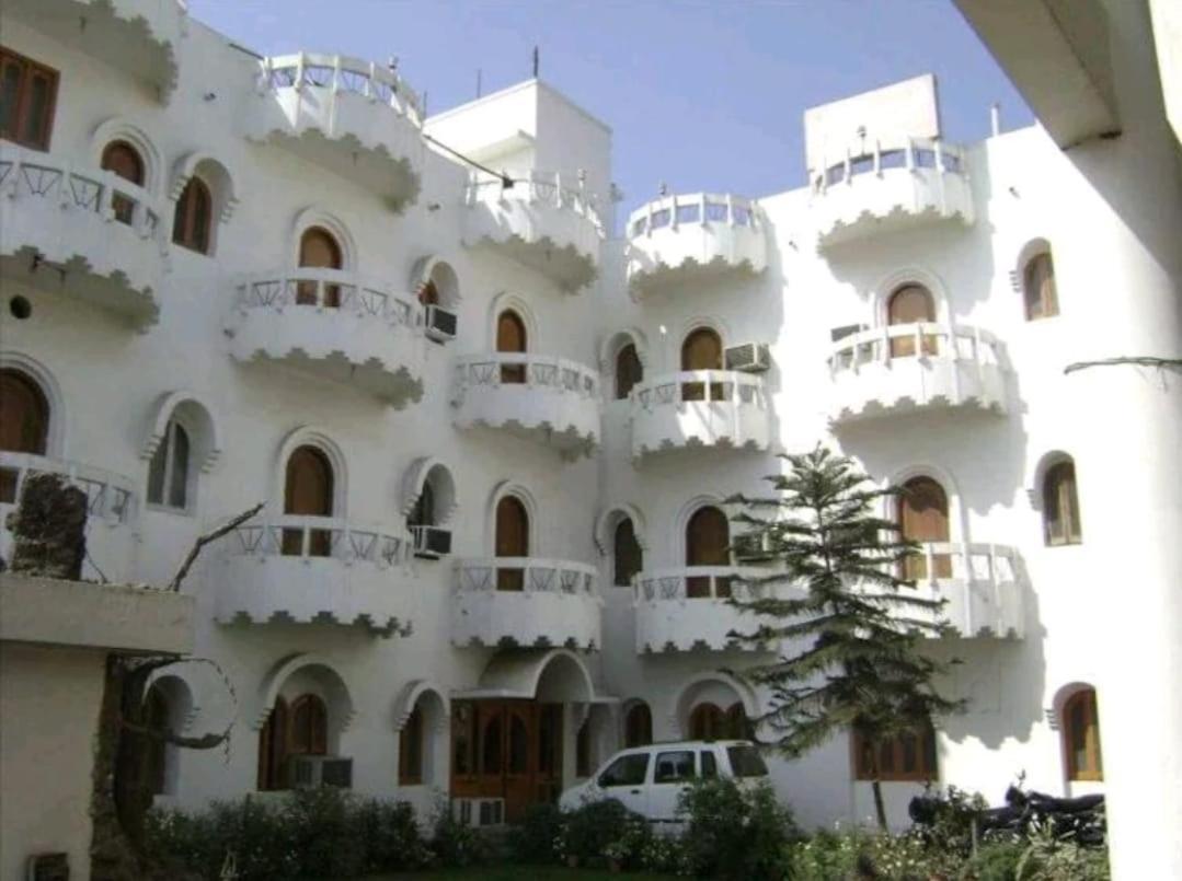 Hotel Soni International Khalilabad Zewnętrze zdjęcie